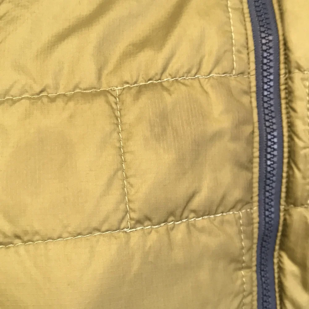 Patagonia Lightweight Puffer Jacket (boys' size M)